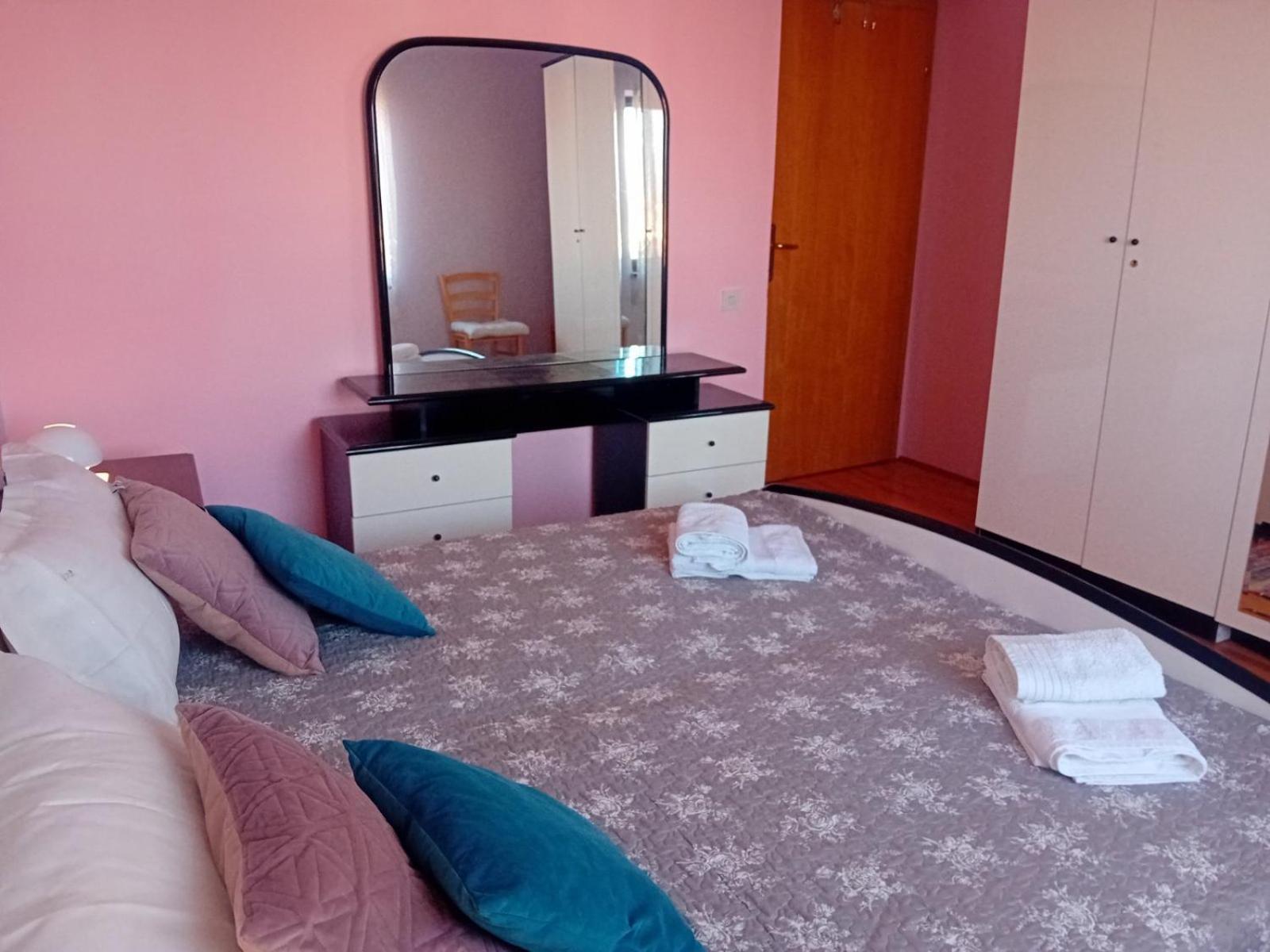 House Divna Villa Valbandon ภายนอก รูปภาพ